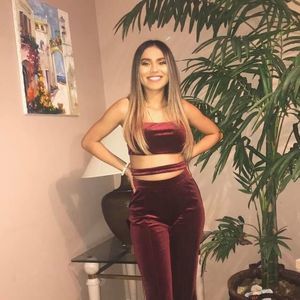 Meet your Posher, Sandy